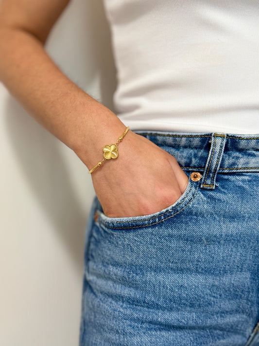 Gold Clover Chain Bracelet